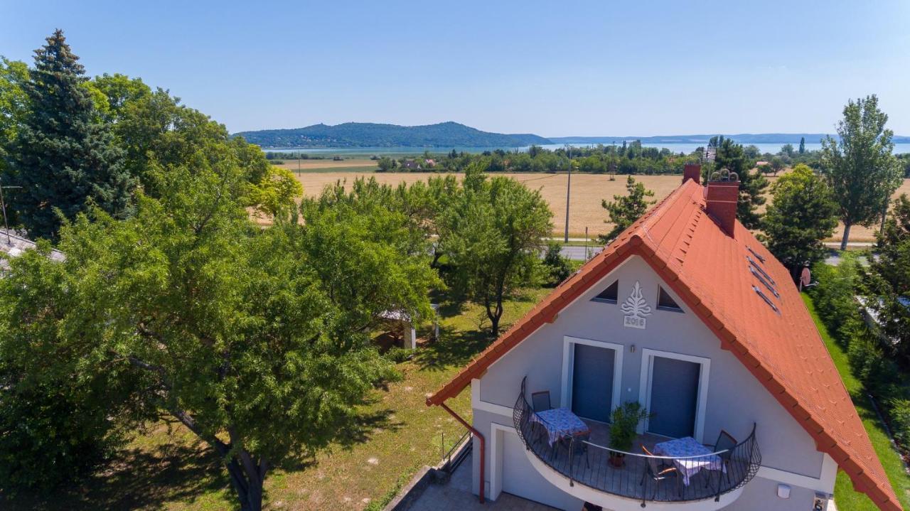 Tulipán vendégház Orvenyes Extérieur photo